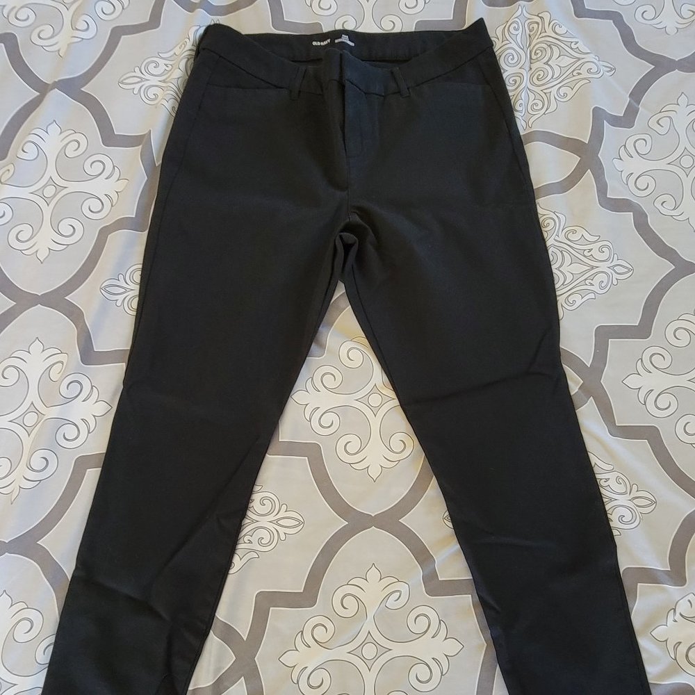 Old Navy Pixie Mid Rise Pants